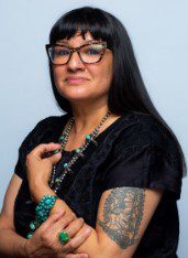 Sandra Cisneros Biography, Books, Poems, Education, Childhood, Family, Ethnicity