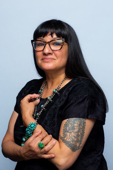 Sandra Cisneros Biography, Books, Poems, Education, Childhood, Family, Ethnicity